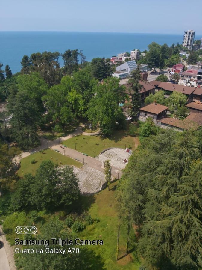 Аппартаменты С Двумя Балконами На Море И Горы Makhinjauri Bagian luar foto